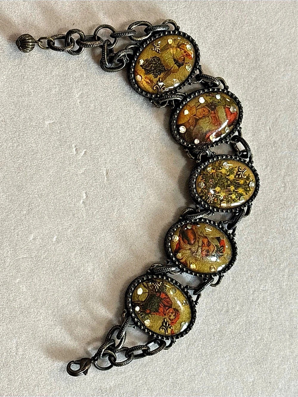 Avon Nina Ricci for Avon Victorian Christmas Holiday Panel Bracelet Victorian